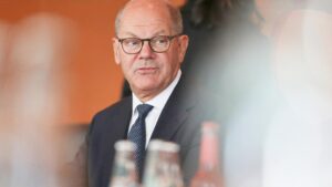 KORREKTUR: Scholz zeigt Verhandlungsbereitschaft zu Neuwahltermin