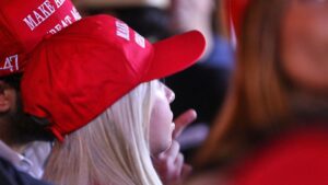 US-Wahl: Warten auf Ergebnisse aus Swing-States – Trump vorn