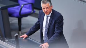 Frei warnt in Neuwahl-Debatte vor Vertrauensverlust