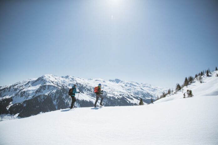 Schneetag Schneeschuhwandern bei herrlichem Wetter Quelle: Mia Maria Knoll (TVB Silberregion Karwendel)