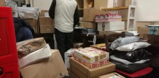 Zollgewerkschaft warnt vor Päckchensteuer auf Billigimporte