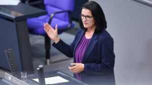 Grünen-Geschäftsführerin empfiehlt Enthaltung bei Vertrauensfrage