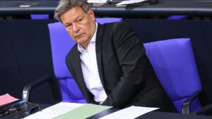 Breite Kritik an Habecks Vorstoß für Milliardärssteuer