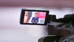 TV-Duelle der Kanzlerkandidaten: Wagenknecht attackiert ARD und ZDF