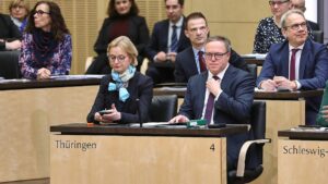 Thüringens Ministerpräsident Voigt appelliert an AfD