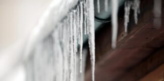 Wintereinbruch: DLRG warnt vor zu dünnen Eisflächen