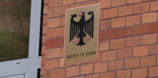 Regierung fehlt Überblick über Ausreise von Kurzzeit-Arbeitskräften