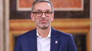 FPÖ-Chef Kickl erhält Auftrag zur Regierungsbildung in Österreich