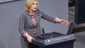 Klöckner derzeit gegen AfD-Verbot