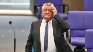 Gröhe beobachtet "deutlich schärferen Umgang" im Parlament