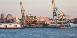 Ökonom Felbermayr sieht "deutliche Bremsspuren" im Handel mit USA