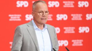 SPD-Generalsekretär Miersch lobt Merkel