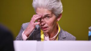 Strack-Zimmermann nennt Trump-Eklat "bizarr" und "unvorstellbar"