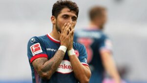 2. Bundesliga: Bielefeld zerlegt Düsseldorf nach Platzverweis