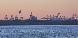 Trump verhängt Sondersteuer für Geschäftspartner des Iran