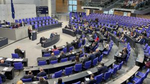 Bundestag soll am 13. März über Investitionsprogramme beraten