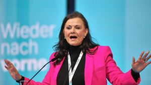 Nach Urteil: Connemann will weiterhin Soli abschaffen