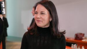 Baerbock sieht wichtige Rolle der G7 für Krisenbewältigung