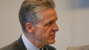 Frei dämpft Erwartungen an Steuersenkungen durch Schwarz-Rot