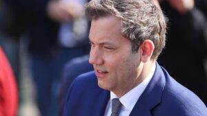 Klingbeil verteidigt Umgang mit AfD im Bundestag