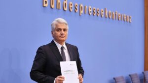 Antiziganismusbeauftragter lehnt Abschaffung seines Amtes ab