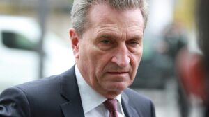Ex-EU-Kommissar Oettinger drängt auf Digitalsteuer