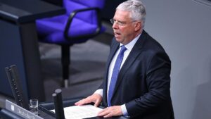 CDU fürchtet "faulen Deal" von Trump und Putin zur Ukraine