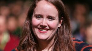 Lang kritisiert Parteien für Bequemlichkeit auf Social Media