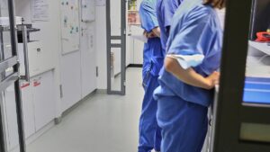 Linkspartei drängt auf Pflegevollversicherung