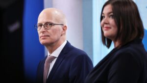 SPD und Grüne in Hamburg unterzeichnen Koalitionsvertrag
