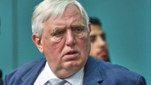 Laumann kritisiert Mindestlohnkommission und mahnt Erhöhung an