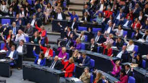 Linke will für Parlamentsinitiativen auch mit Regierung sprechen