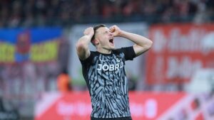 1. Bundesliga: Leverkusen-Remis in Freiburg lässt FCB jubeln