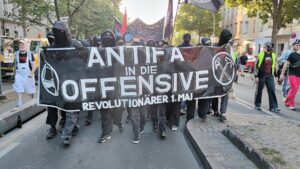 Wieder Gewalt bei 1.-Mai-Demo in Berlin