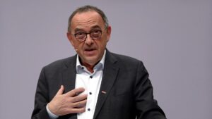 Walter-Borjans fordert breite Kursdebatte in SPD