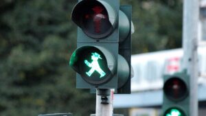 Rufe nach längeren Grünphasen für Fußgänger in Sachsen-Anhalt