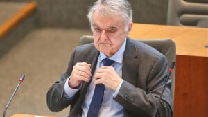 Reul fürchtet Erstarken islamistischer Missionierung