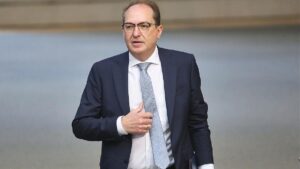 Dobrindt will bei Sabotageabwehr auf Künstliche Intelligenz setzen