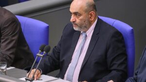 Nouripour warnt vor harten Repressionen im Iran