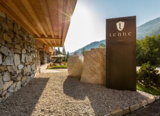 Nur. Natur. Pur. Tenne Lodges & Chalets im Herbst Ratschings im Herbst: Genuss & Natur in den Tenne Lodges Einfahrt im Sommer @ Bildcredit lautet © Tenne Lodges & Chalets