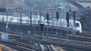 Fernverkehrszüge der Deutschen Bahn so unpünktlich wie nie zuvor