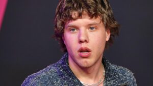 Alex Warren an Spitze der Single-Charts – Zartmann holt Silber