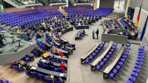 Schwänzende Abgeordnete werden künftig stärker zur Kasse gebeten