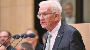 Kretschmann fordert von Arbeitern "jetzt mal ranklotzen"