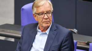 Bartsch spricht sich gegen Waffenlieferungen an Israel aus