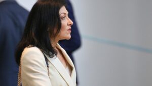 Reiche hält Klimaziel 2045 für "verdammt ambitioniert"