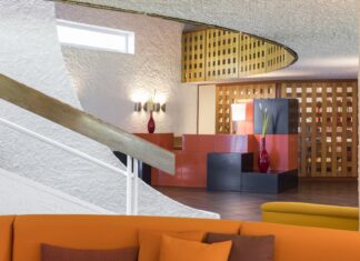 A Place to Meet and Eat – Kulinarik im Seehotel Ambach  Seehotel Ambach am Kalterer See Südtirol – Designhotel in Südtirol Eingangsbereich @Luca Meneghel 2016