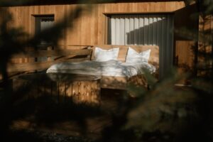 To the Moon and Back. Herol – My Mountain Retreat