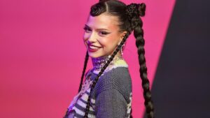 "Golden" an Spitze der Single-Charts