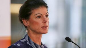 Wagenknecht lehnt Entsendung deutscher Bodentruppen in die Ukraine ab